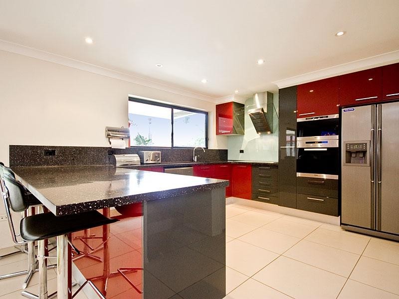 9 Maribor Street, Westlake QLD 4074