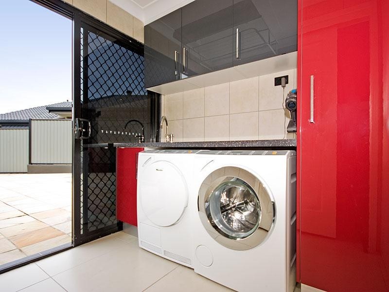 9 Maribor Street, Westlake QLD 4074