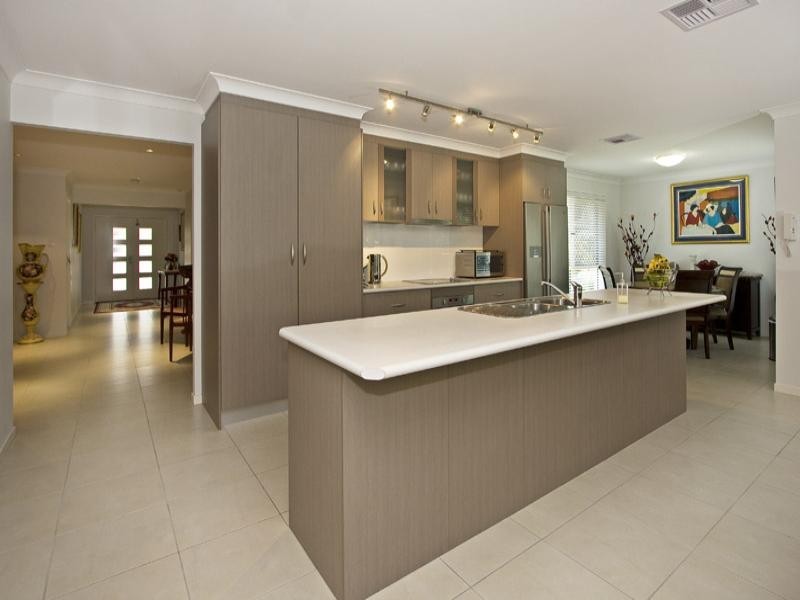 39 Bottlebrush Street, Heathwood QLD 4110