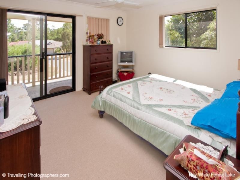 4 Eider Close, Forest Lake QLD 4078