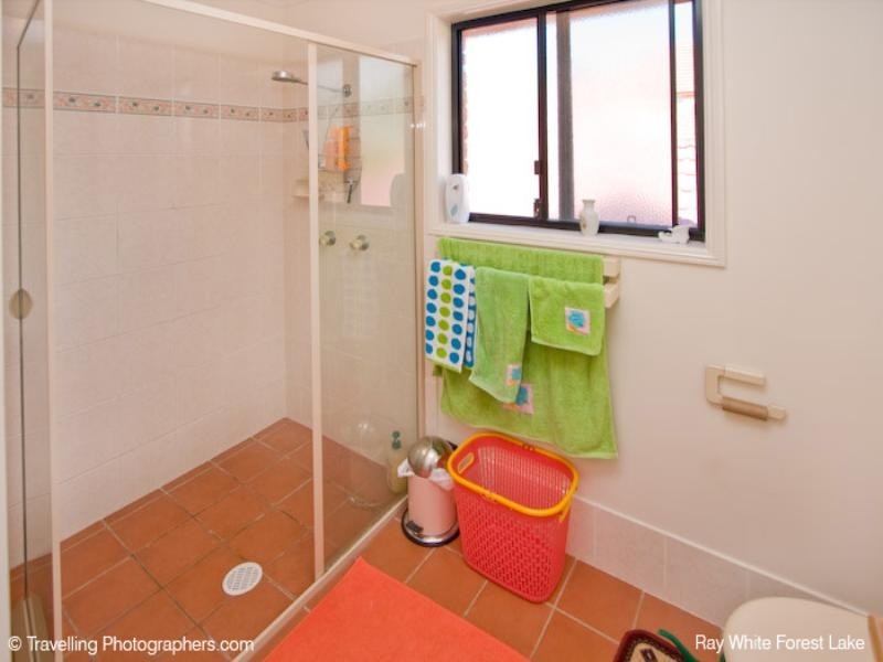 4 Eider Close, Forest Lake QLD 4078