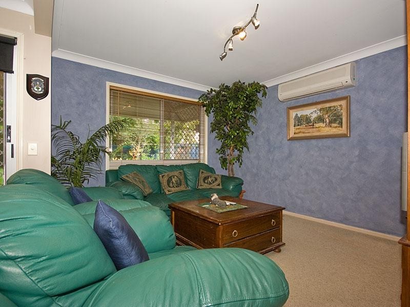 8 Cedar Place, Forest Lake QLD 4078