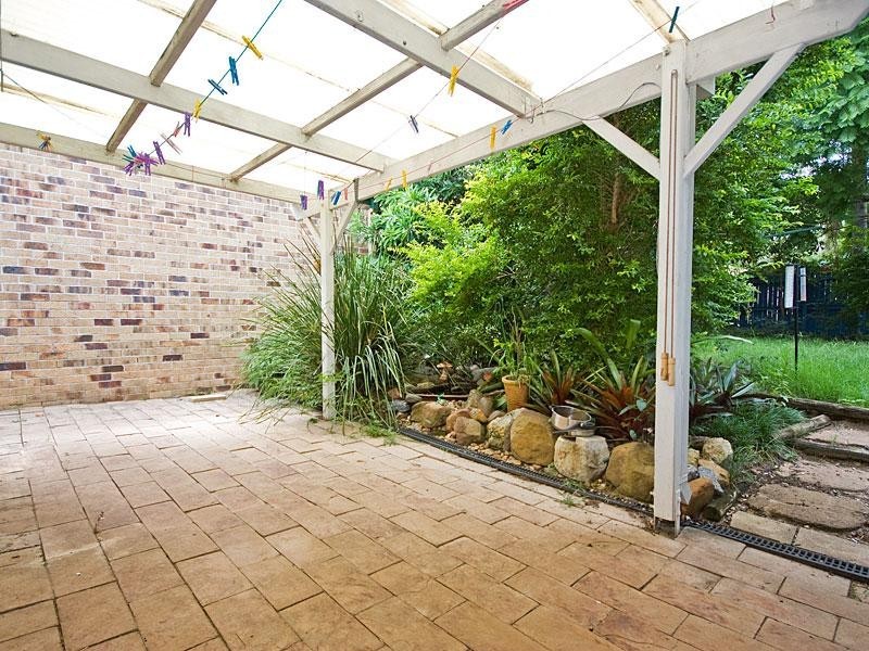 8 Cedar Place, Forest Lake QLD 4078