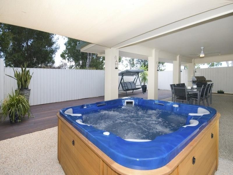 33 Bottlebrush Street, Heathwood QLD 4110