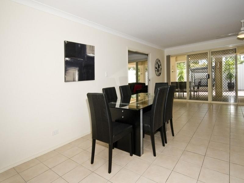 33 Bottlebrush Street, Heathwood QLD 4110