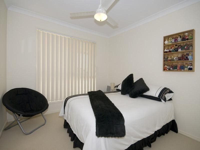 33 Bottlebrush Street, Heathwood QLD 4110