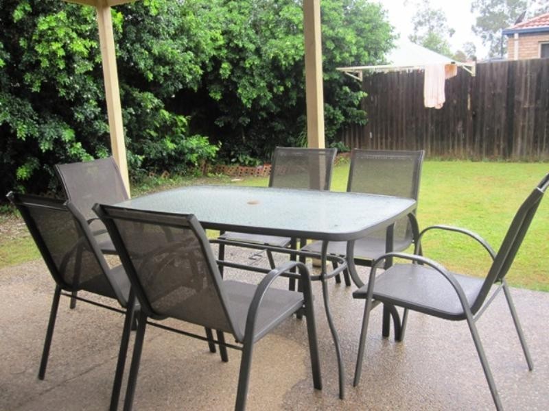 4 Kew Close, Forest Lake QLD 4078