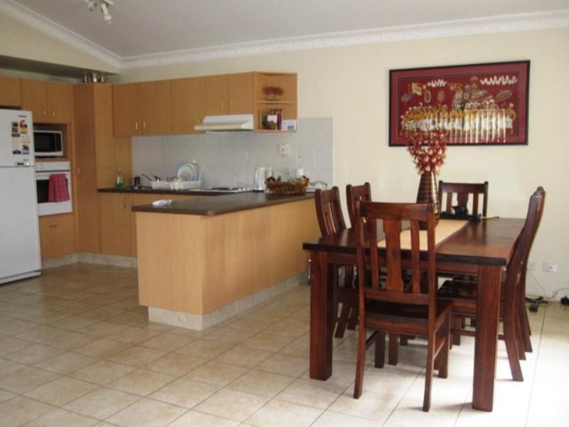 4 Kew Close, Forest Lake QLD 4078