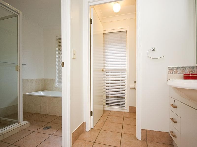 51 Leichhardt Circuit, Forest Lake QLD 4078