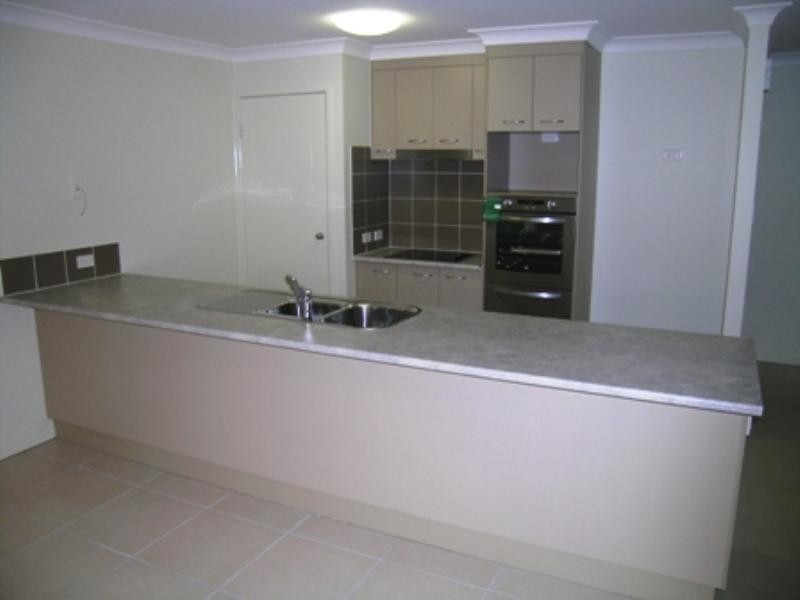 27 Snowy River Circuit, Forest Lake QLD 4078