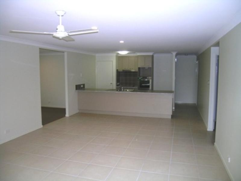 27 Snowy River Circuit, Forest Lake QLD 4078