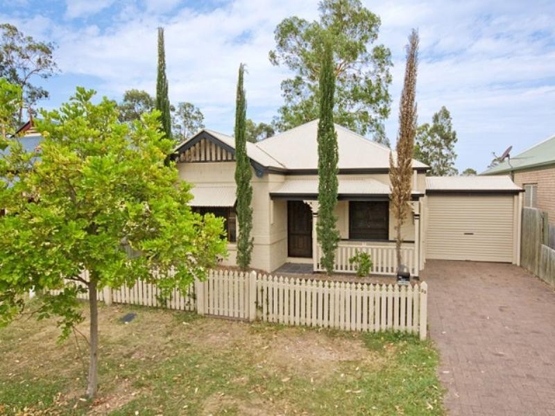 22 Randerson Street, Forest Lake QLD 4078