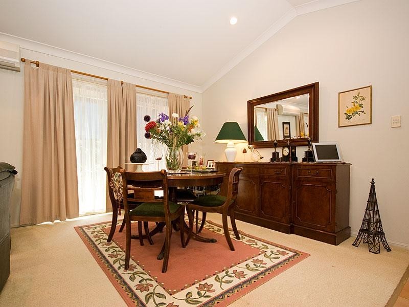 17 Beaufront Place, Forest Lake QLD 4078