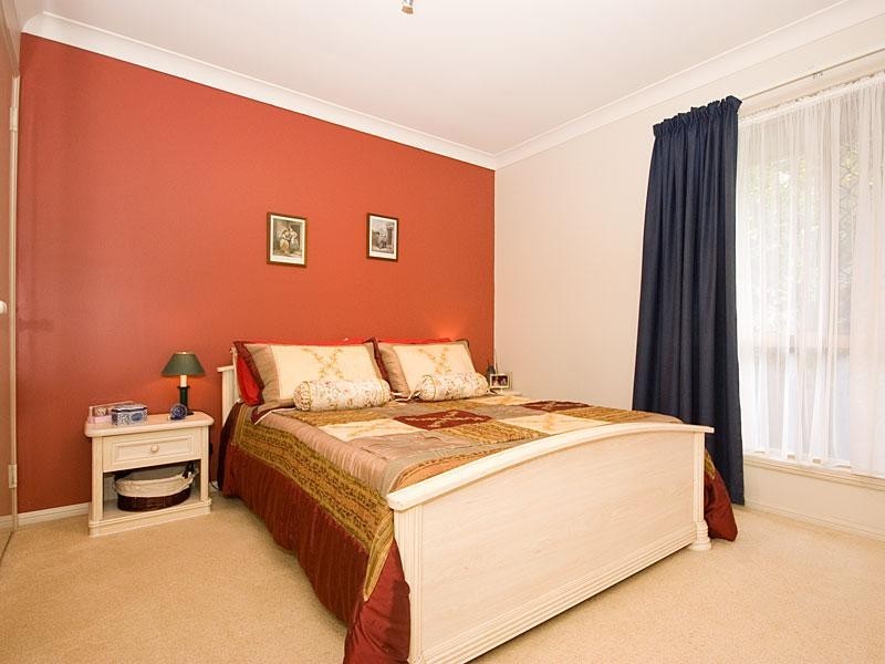 17 Beaufront Place, Forest Lake QLD 4078