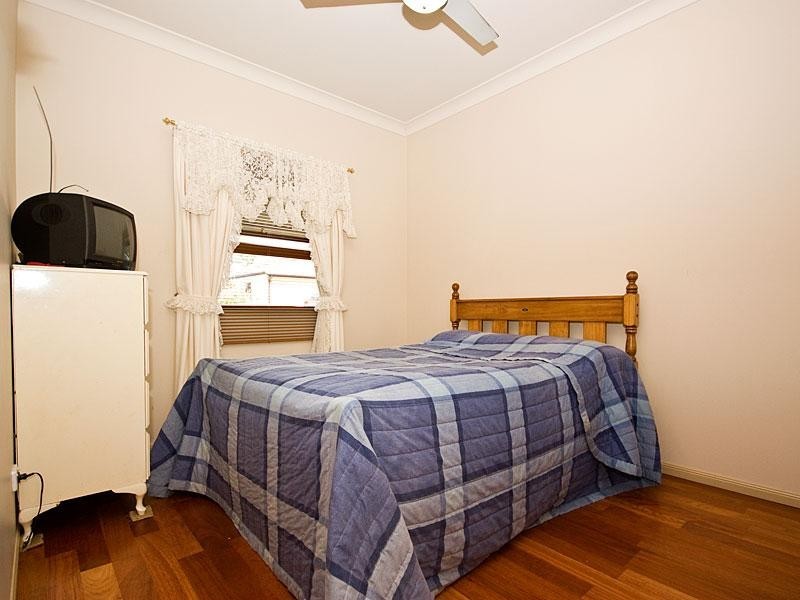 27 Mapleton Crescent, Forest Lake QLD 4078