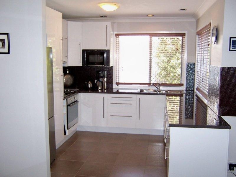 10 Cedar Close, Forest Lake QLD 4078