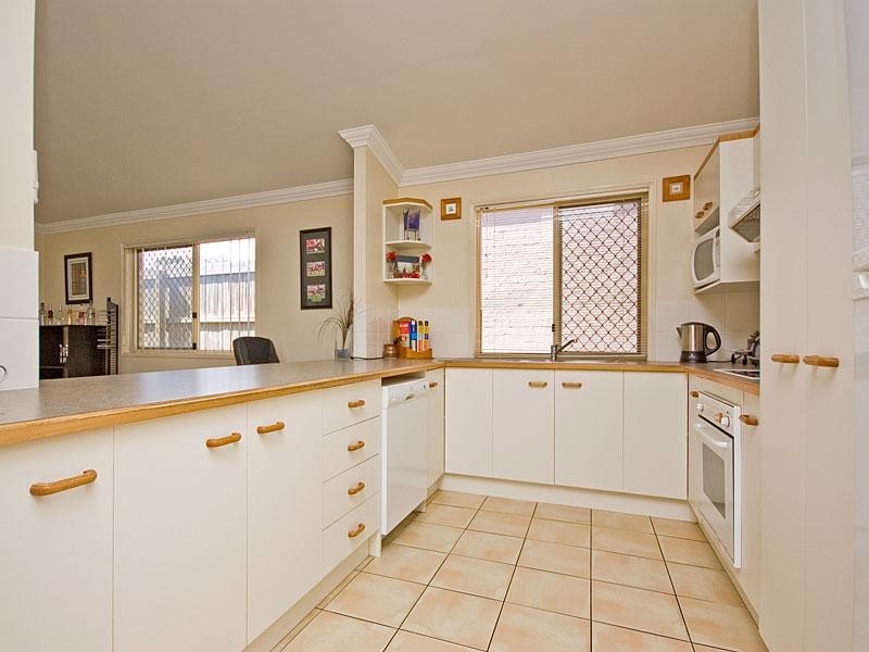 65 Oxford Parade, Forest Lake QLD 4078