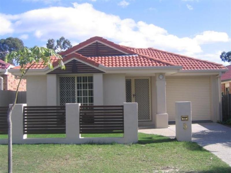 5 Hyde Place, Forest Lake QLD 4078