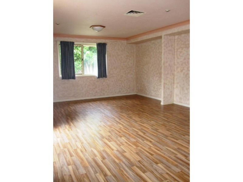 2 Dampier Crescent, Forest Lake QLD 4078