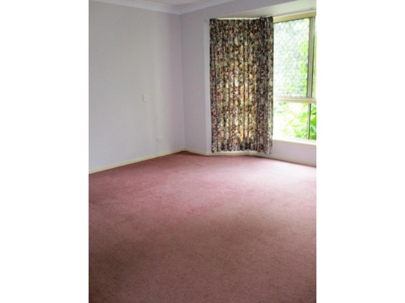 2 Dampier Crescent, Forest Lake QLD 4078