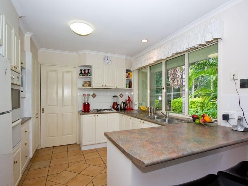 7 Victoria Close, Forest Lake QLD 4078