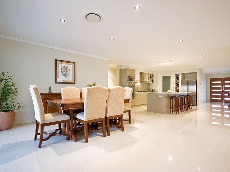 31 Oak Street, Heathwood QLD 4110