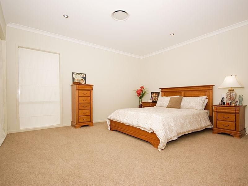 31 Oak Street, Heathwood QLD 4110