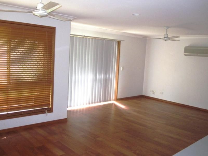 118 Serrata Circuit, Forest Lake QLD 4078