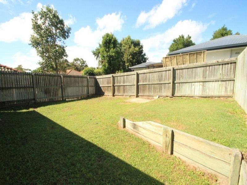13 Honeysuckle Place, Forest Lake QLD 4078