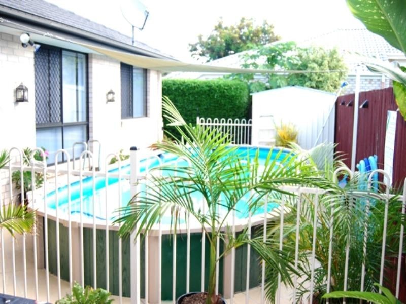 3 Leonie Place, Doolandella QLD 4077