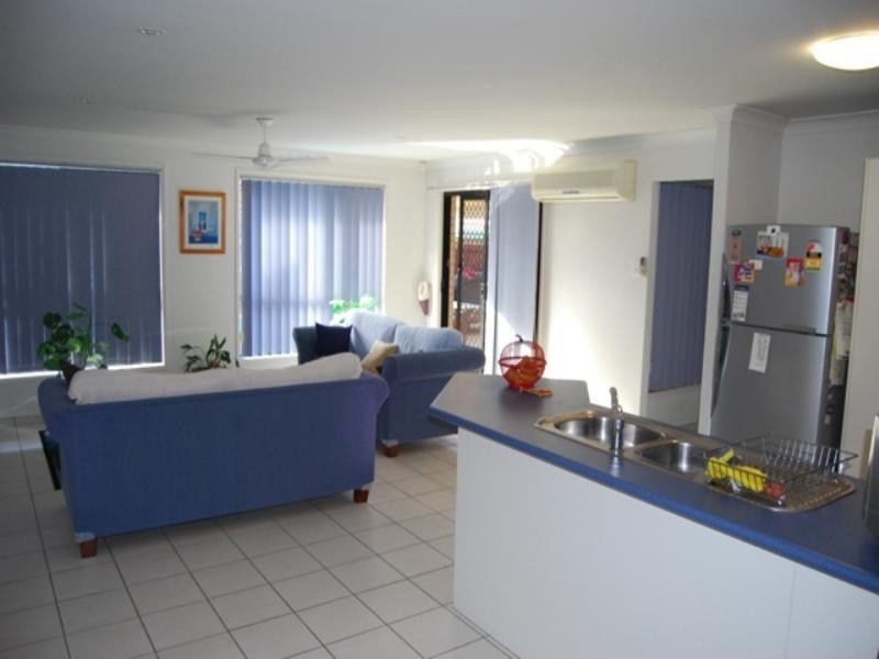 3 Leonie Place, Doolandella QLD 4077