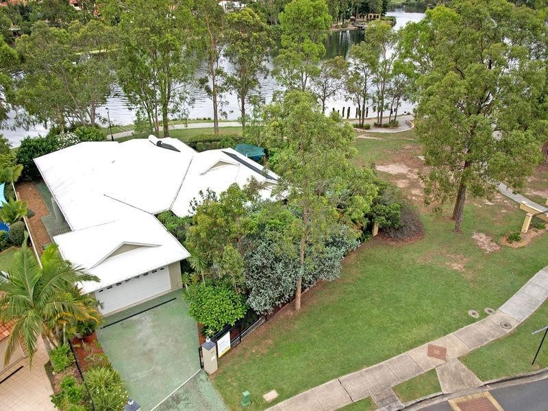 29 The Esplanade, Forest Lake QLD 4078