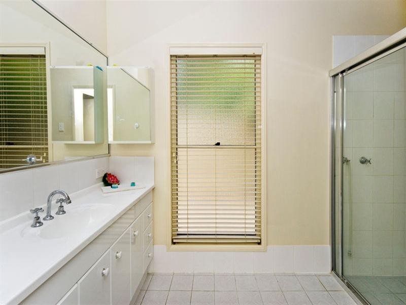 29 The Esplanade, Forest Lake QLD 4078