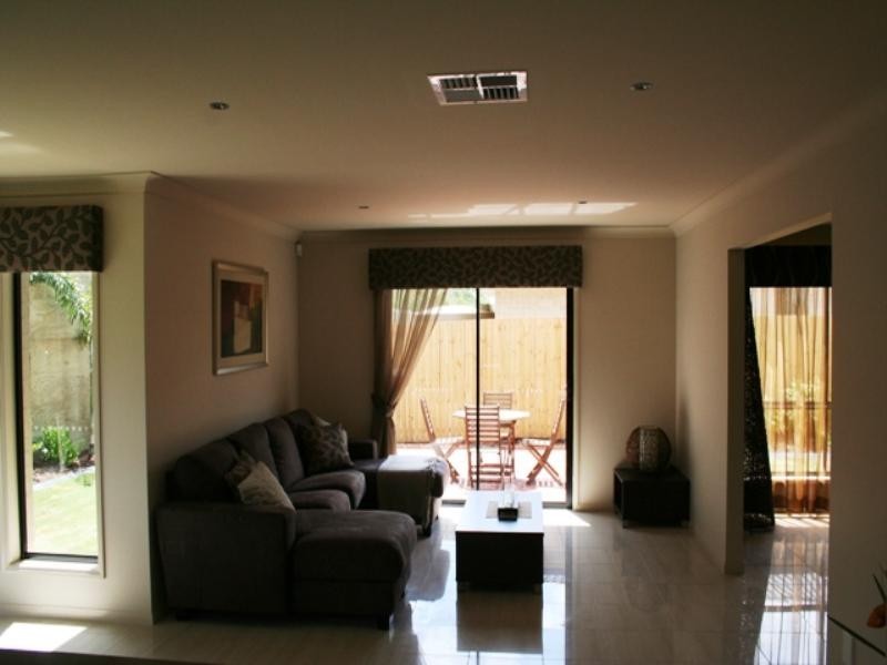 61 Juniper Street, Heathwood QLD 4110