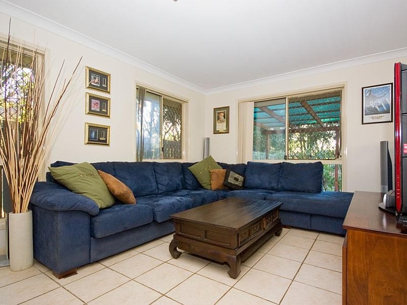 6 Heath Street, Forest Lake QLD 4078