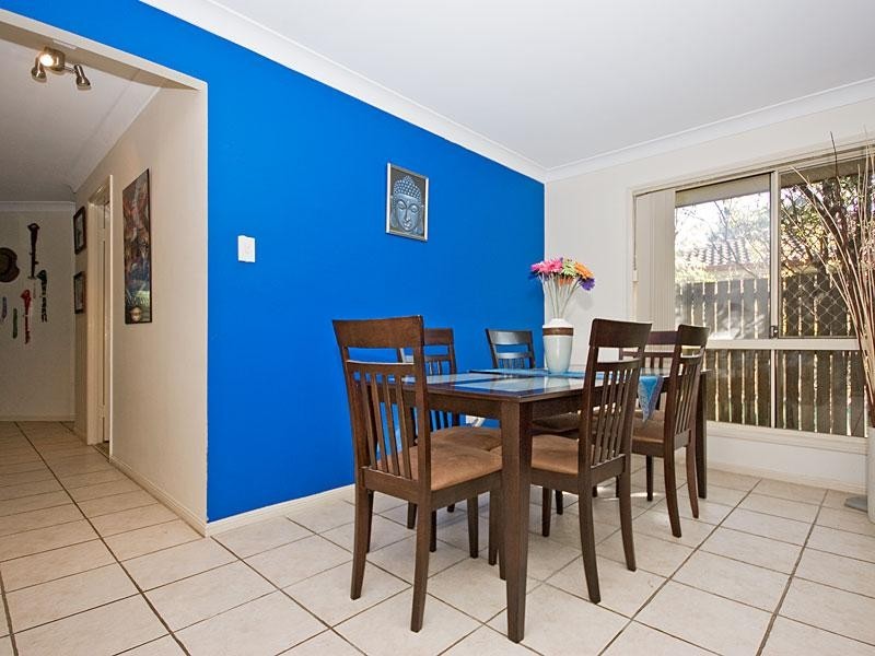 6 Heath Street, Forest Lake QLD 4078