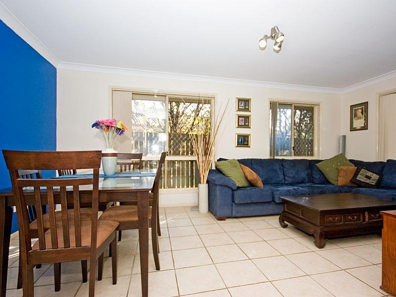 6 Heath Street, Forest Lake QLD 4078