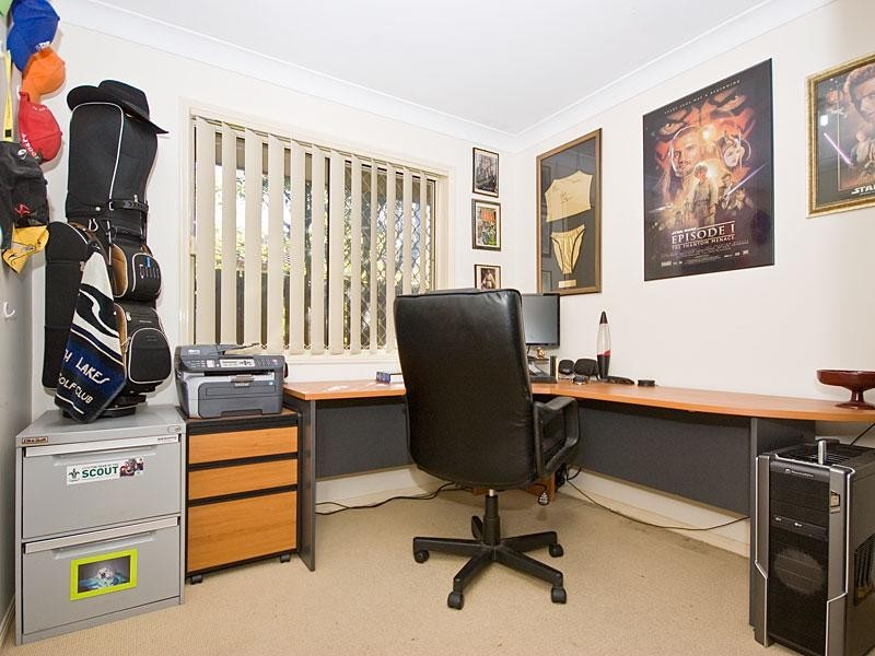 6 Heath Street, Forest Lake QLD 4078