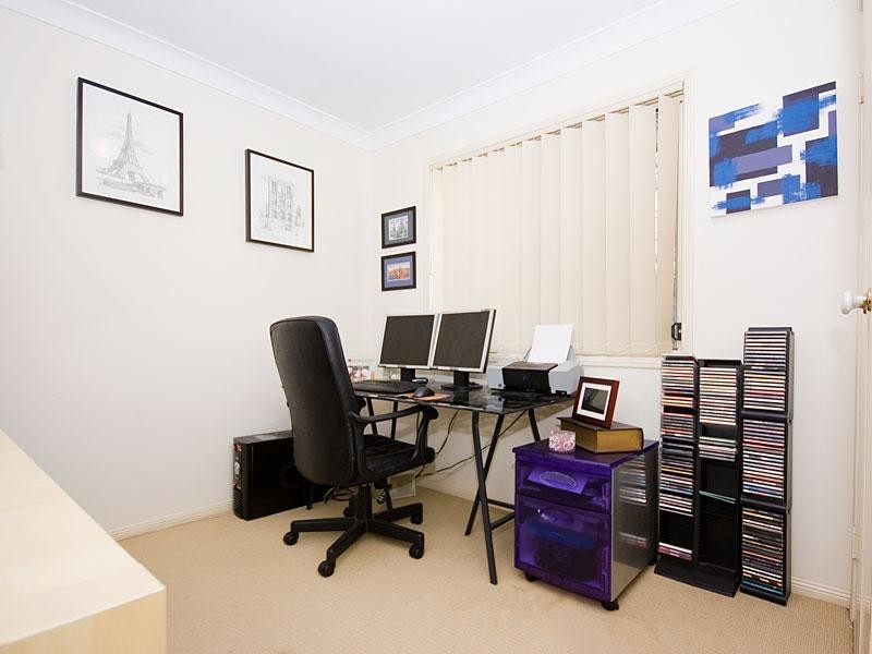 6 Heath Street, Forest Lake QLD 4078
