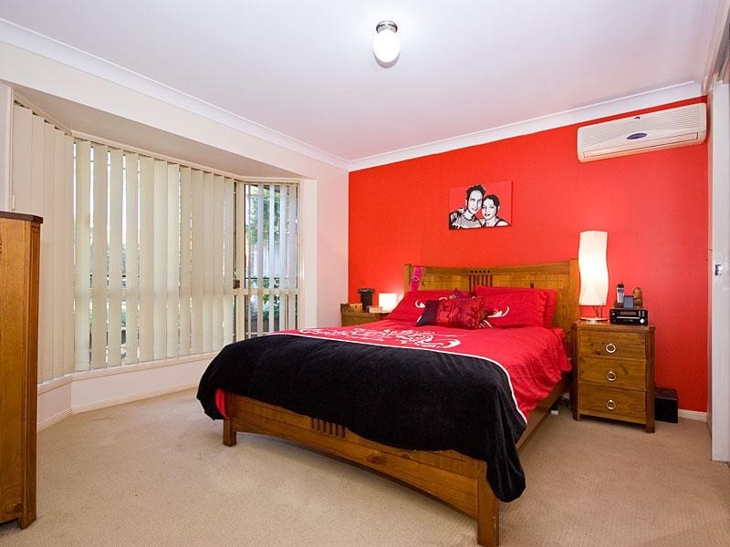 6 Heath Street, Forest Lake QLD 4078