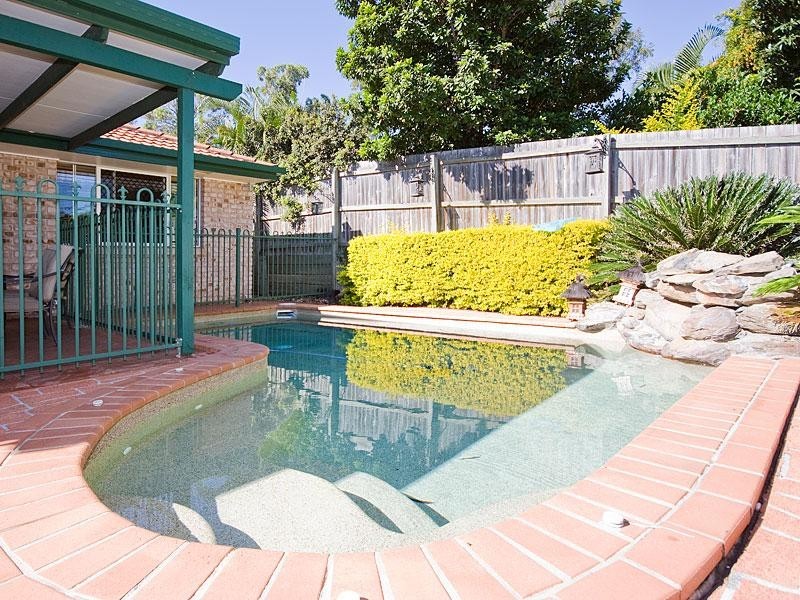 14 Stanford Place, Forest Lake QLD 4078