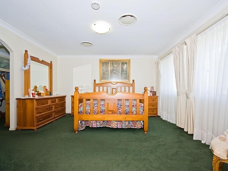 14 Stanford Place, Forest Lake QLD 4078