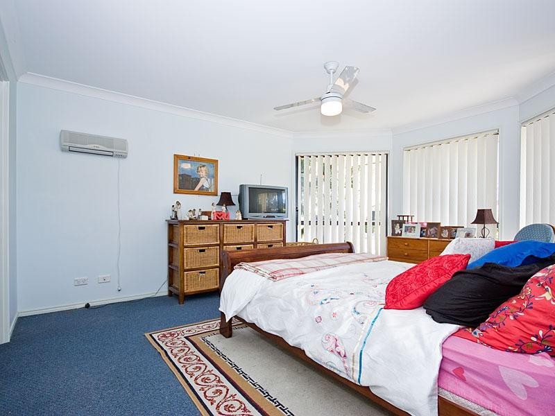 5 Allen Close, Forest Lake QLD 4078