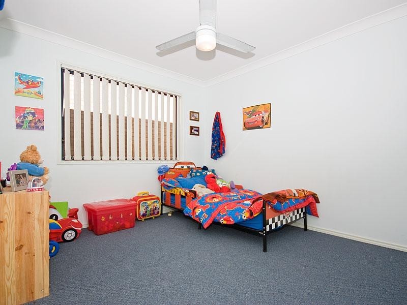 5 Allen Close, Forest Lake QLD 4078