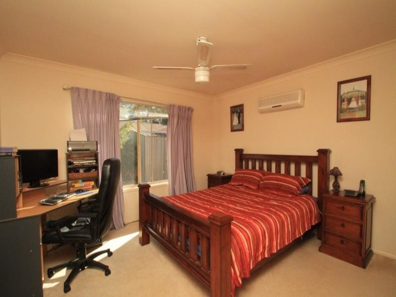 8 Kingsford Street, Forest Lake QLD 4078