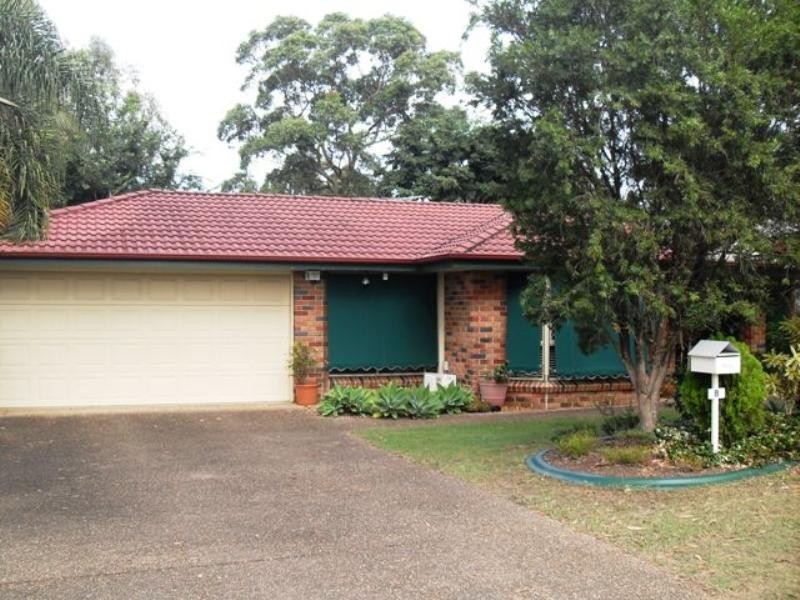 8 Tenterfield Place, Forest Lake QLD 4078