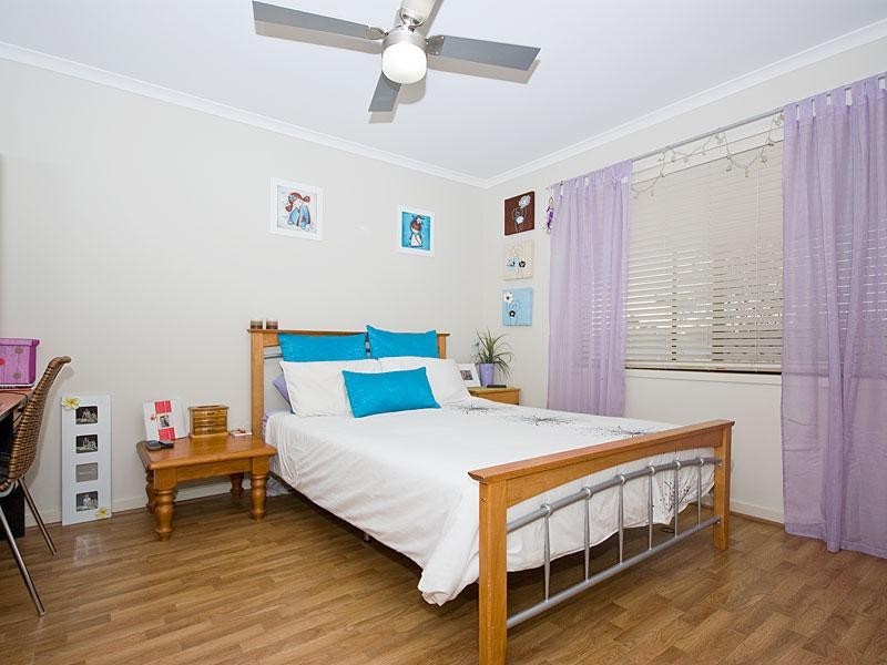 8 Ironbark Crescent, Heathwood QLD 4110