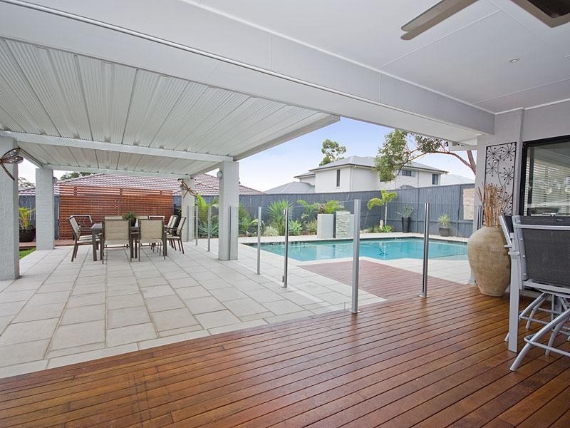 8 Ironbark Crescent, Heathwood QLD 4110