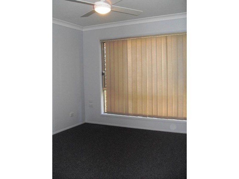 49 Lakeside Crescent, Forest Lake QLD 4078