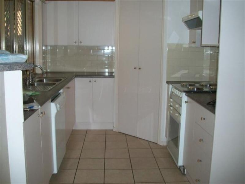 18 Huon Place, Forest Lake QLD 4078